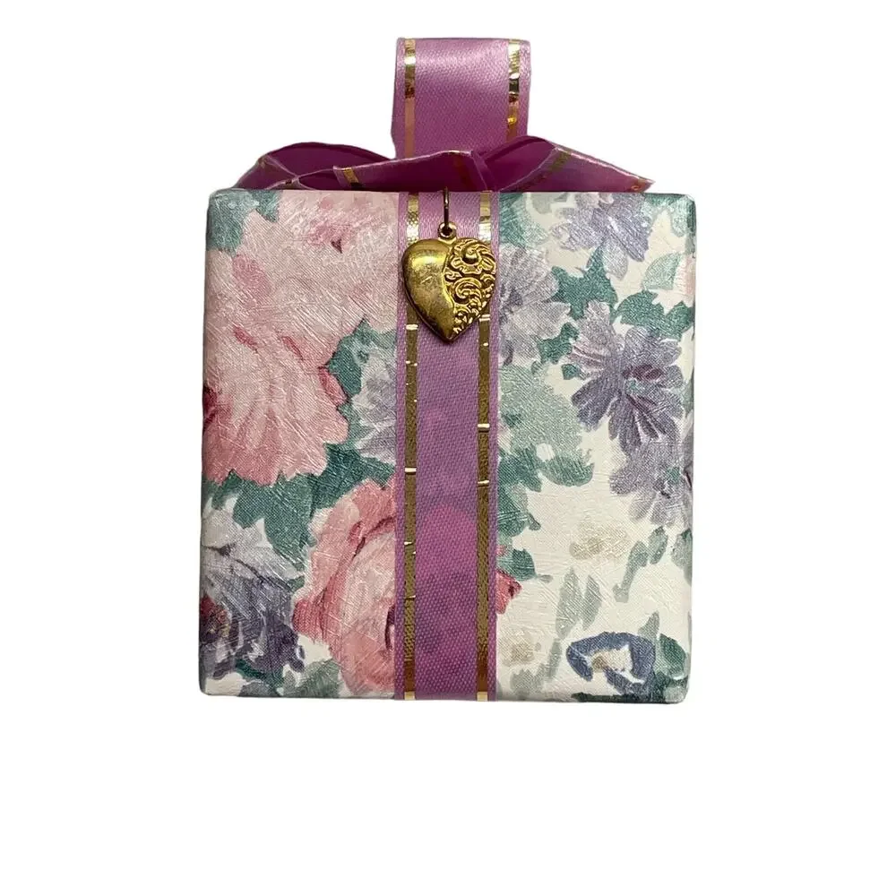 Pretti Pak Square Decorative Music Gift Box Playing That's What Friends Are For